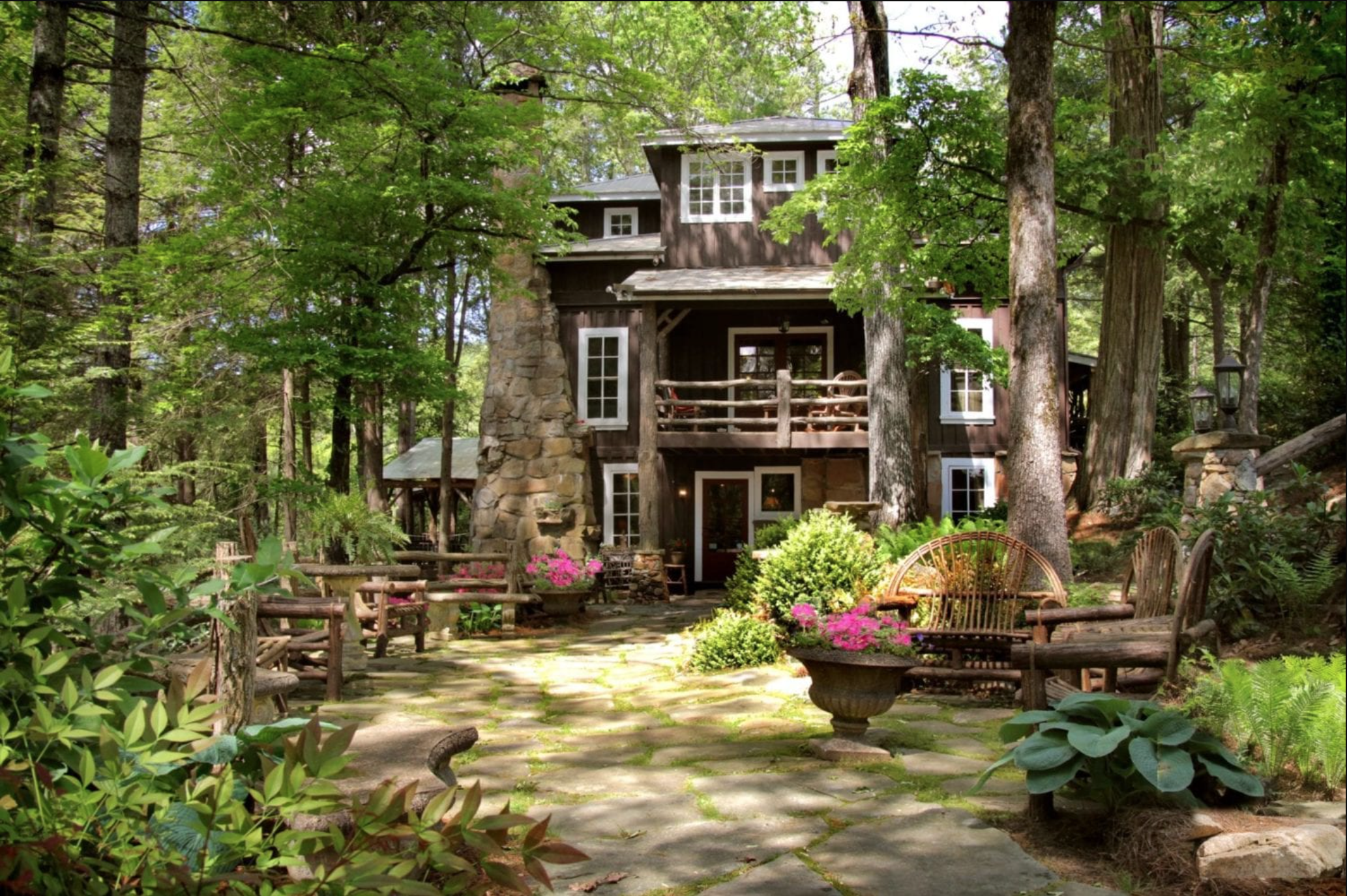 6 Coziest Bed and Breakfasts in the North Georgia Mountains