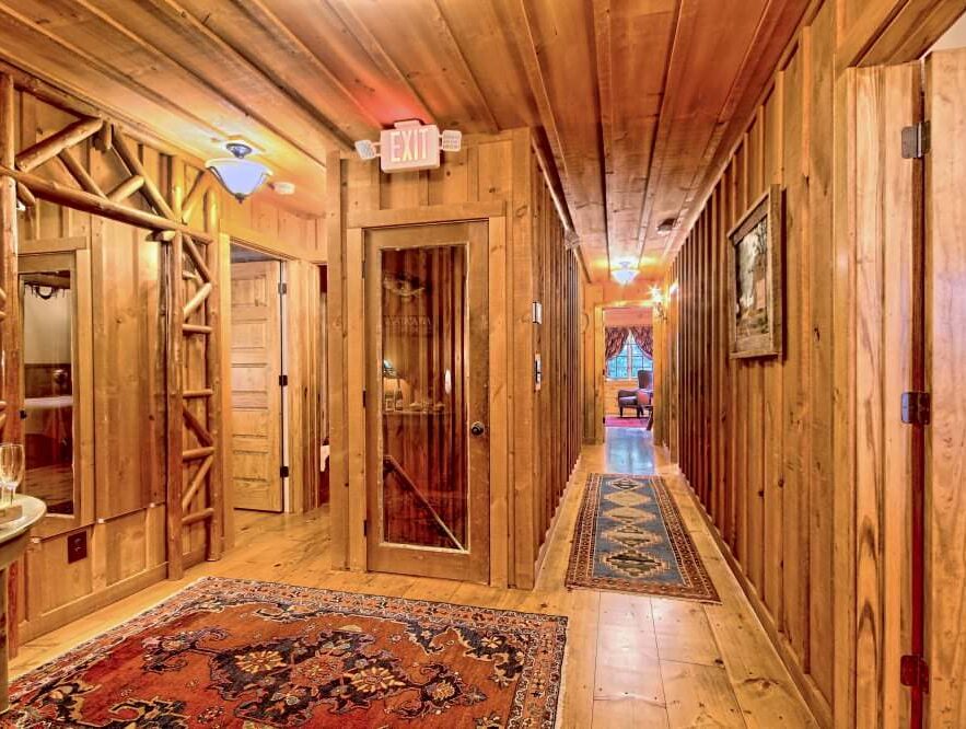 Lodge in Atlanta GA